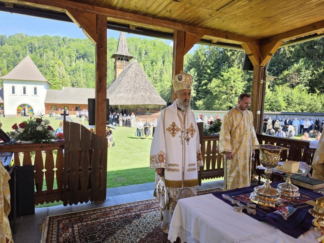 Sfinții Martiri Brâncoveni prăznuiți la Mănăstirea Lăpușna, Mureş 371325