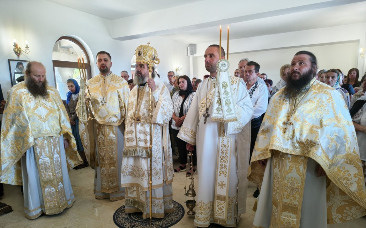 Binecuvântări arhiereşti în eparhia hunedoreană 371403