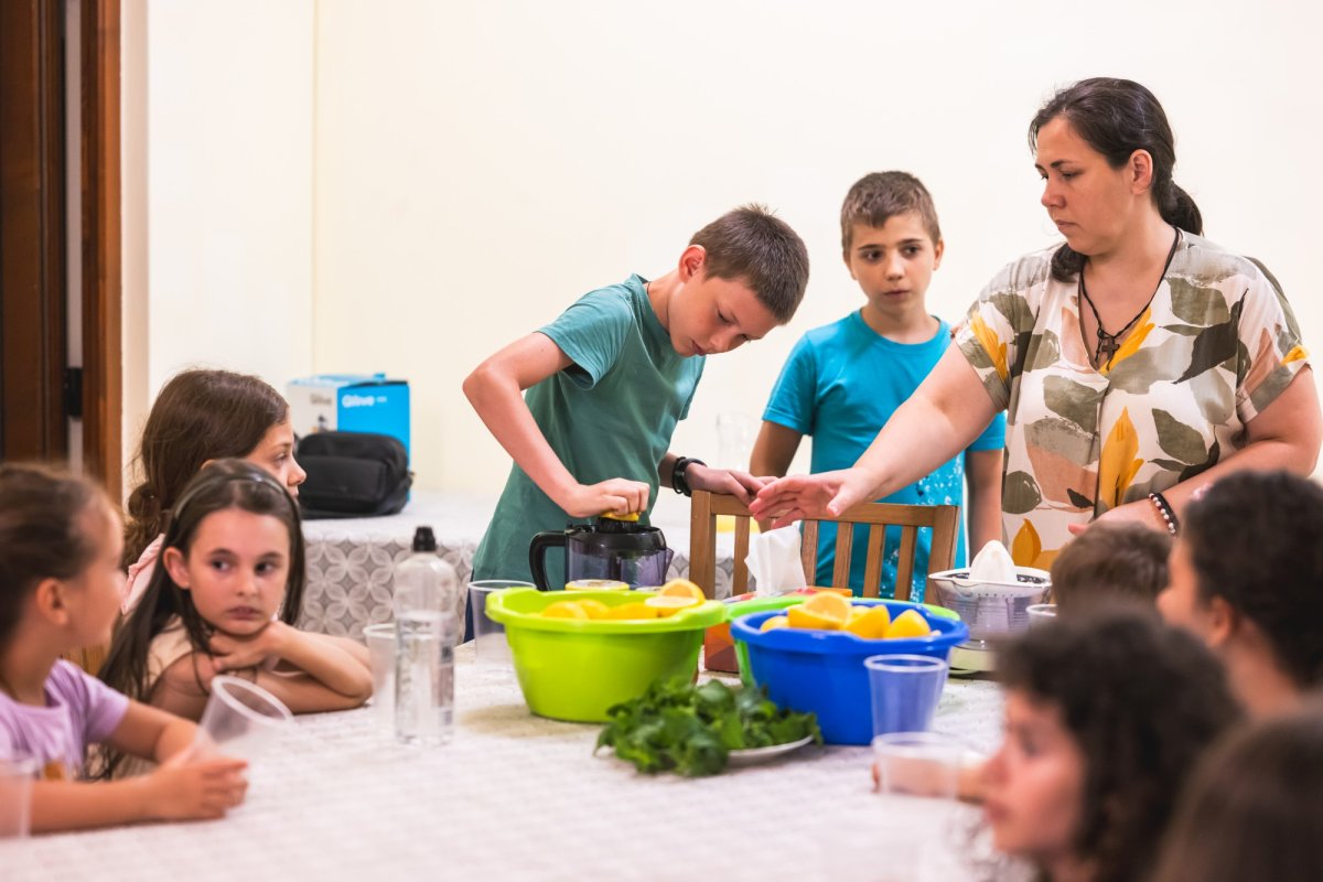 Bucuria întâlnirii într-o școală de vară 371369