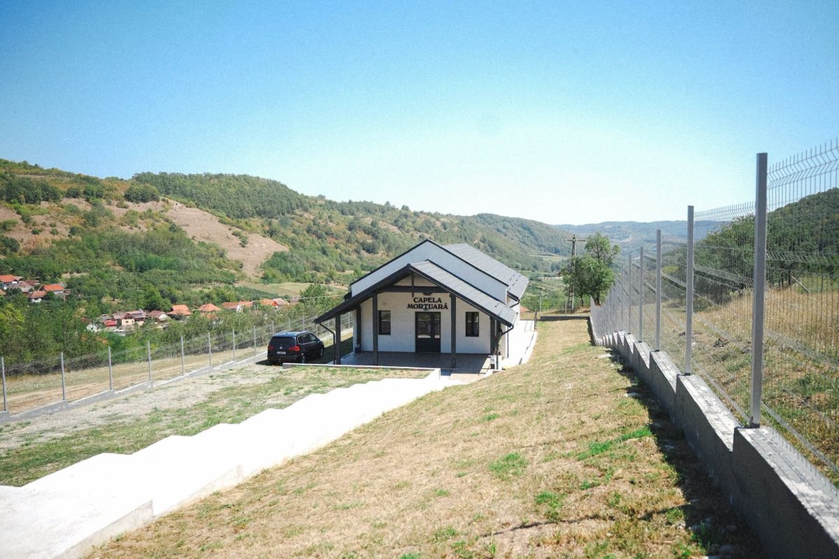 Binecuvântarea capelei mortuare din parohia sălăjeană Gălpâia 371496
