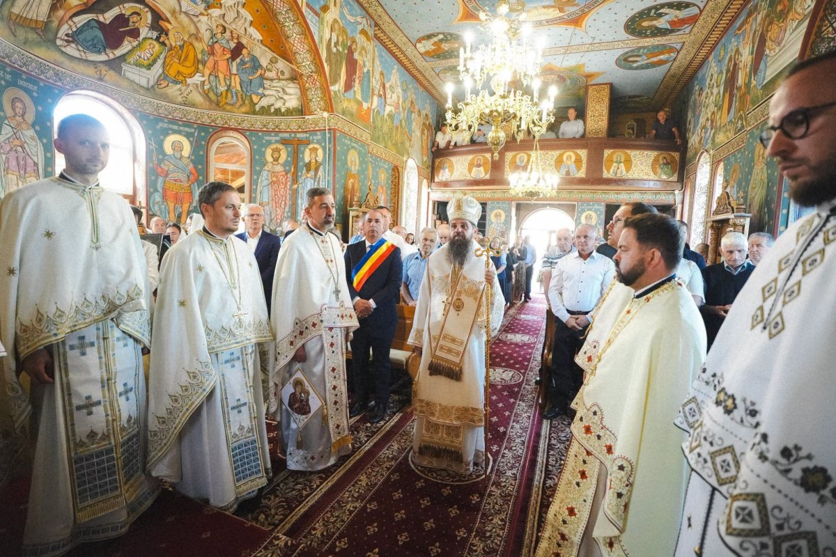Binecuvântarea capelei mortuare din parohia sălăjeană Gălpâia 371497