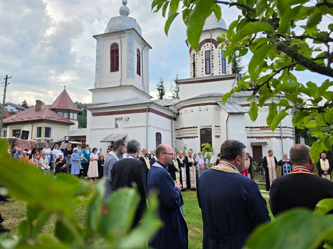 Biserica „Sfântul Ilie” din Câmpulung, ca o respirație a veșniciei 371547