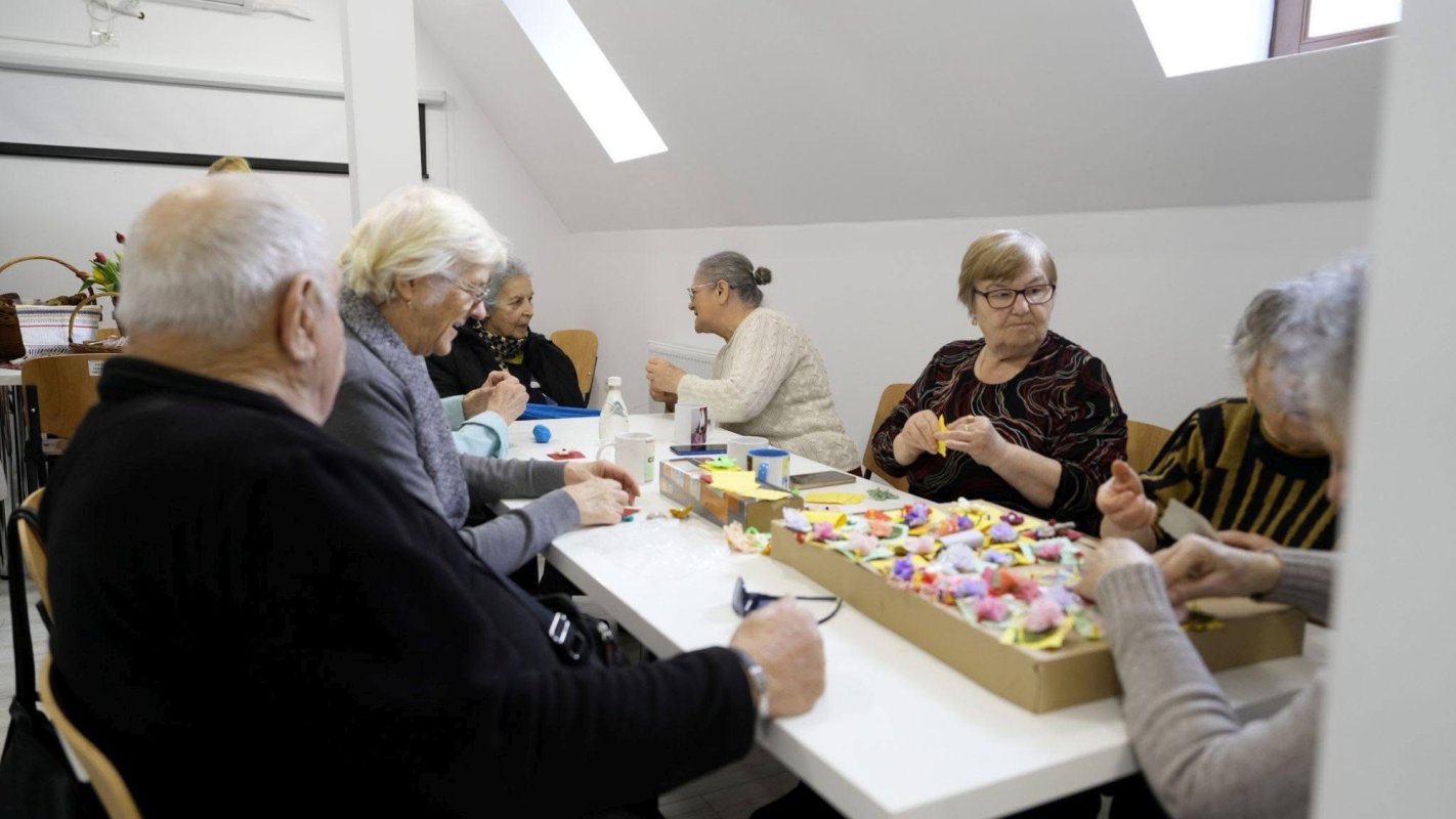 Centrul „Sfânta Treime”, binecuvântare pentru vârstnicii din Sibiu 371644