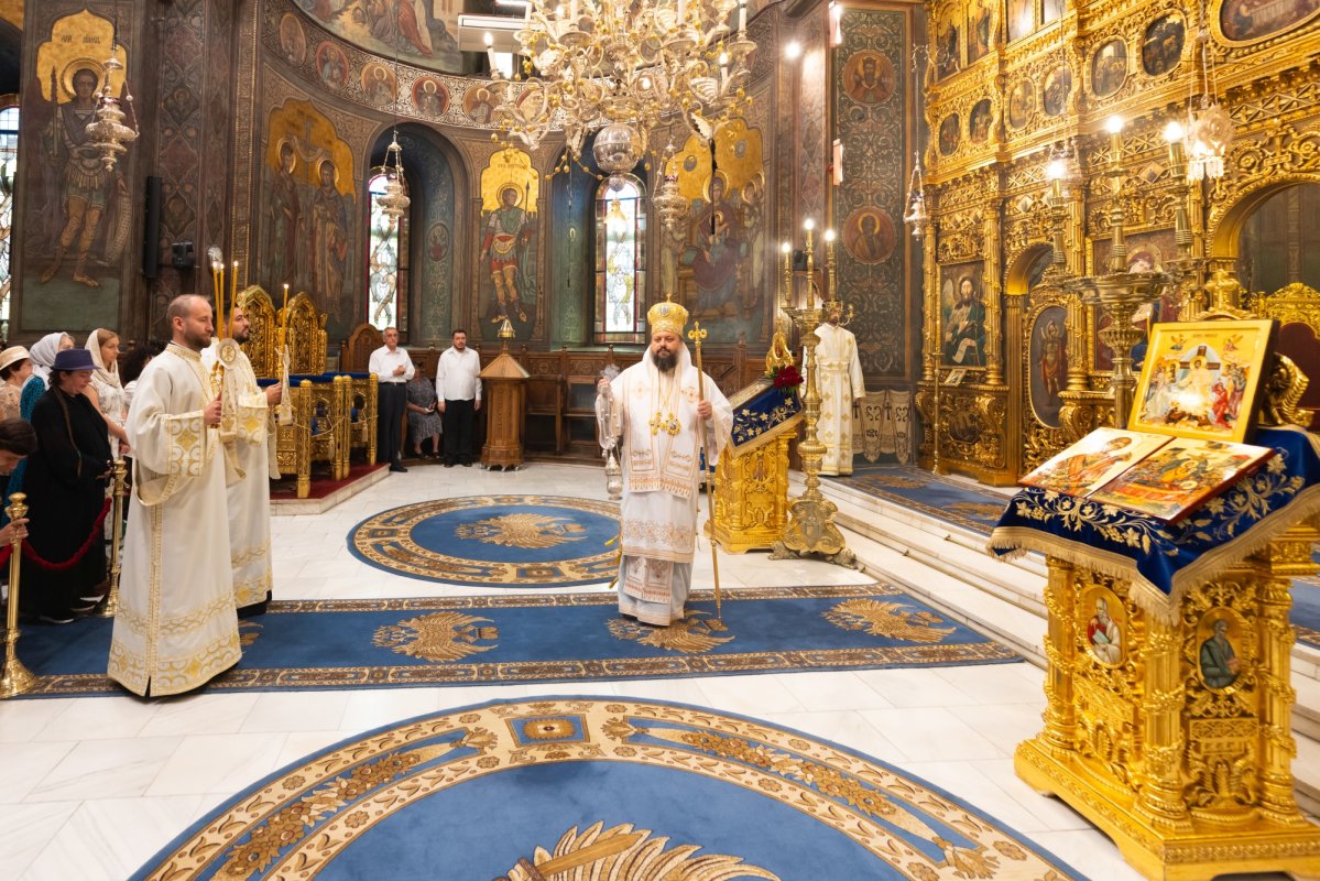 Duminica a 12-a după Rusalii la Catedrala Patriarhală 371741