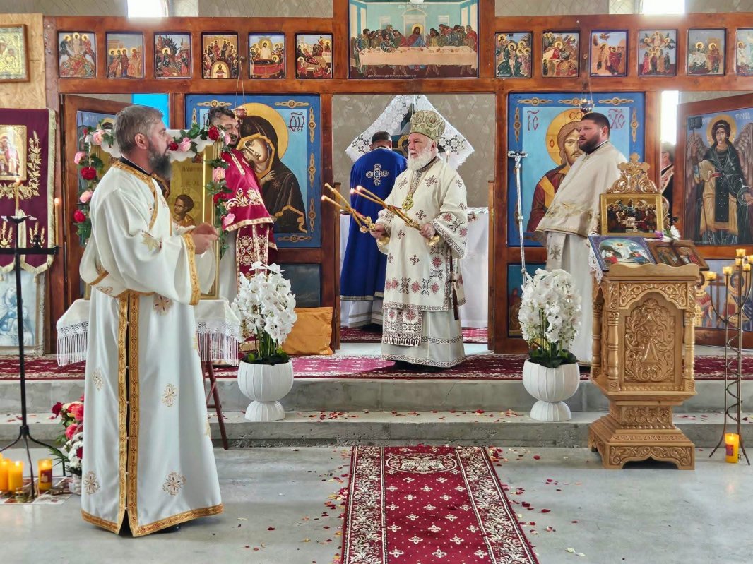 Binecuvântarea lucrărilor de la biserica Parohiei Baia 2 din judeţul Tulcea 371795