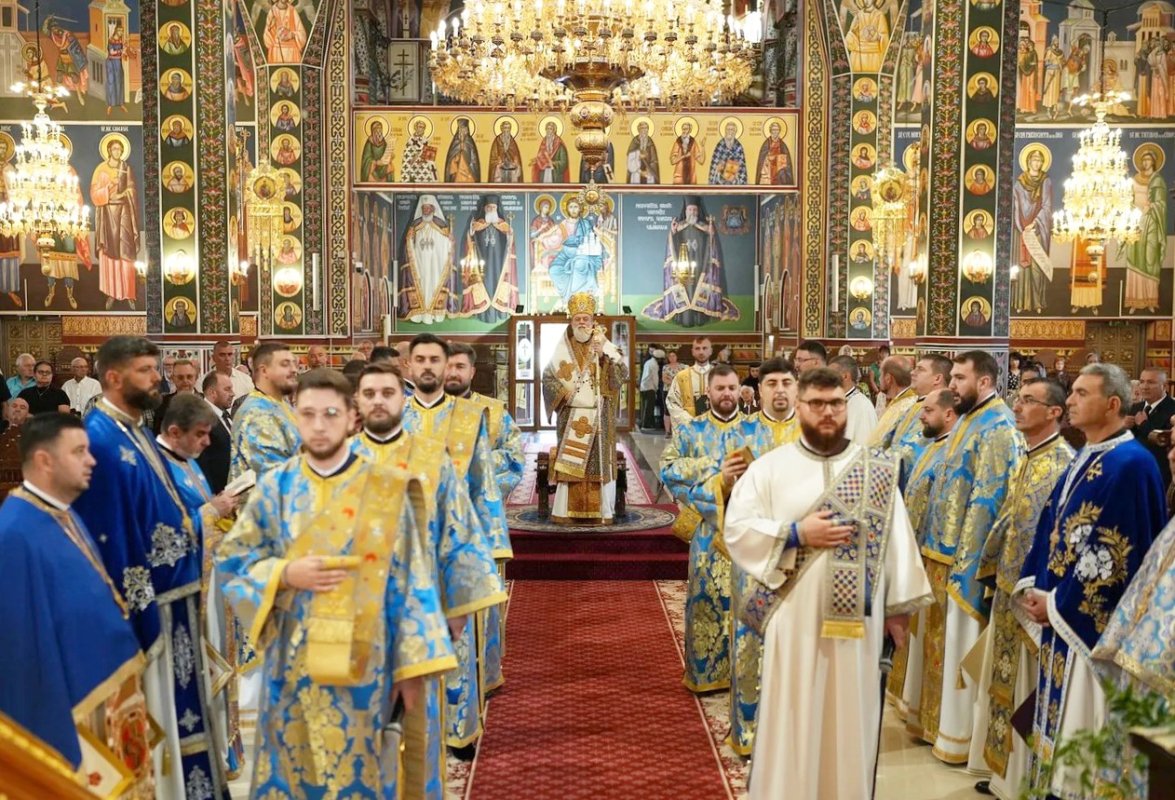 Îndemnuri duhovnicești la Odovania praznicului Adormirii Maicii Domnului 371792