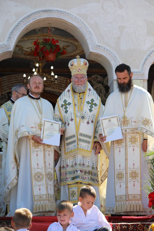 Binecuvântare arhierească în Parohia Săliștea de Sus Buleni, Maramureş 371859