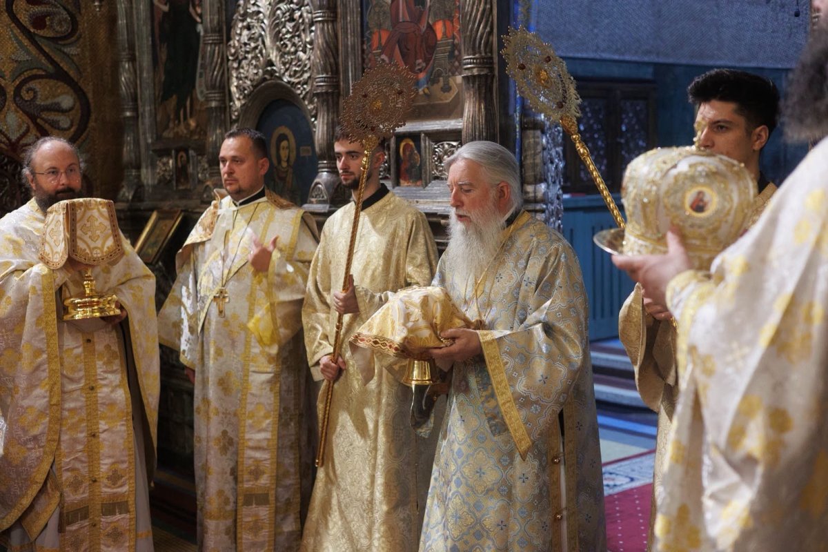 Slujire arhierească la Catedrala Mitropolitană din Cluj‑Napoca 371856