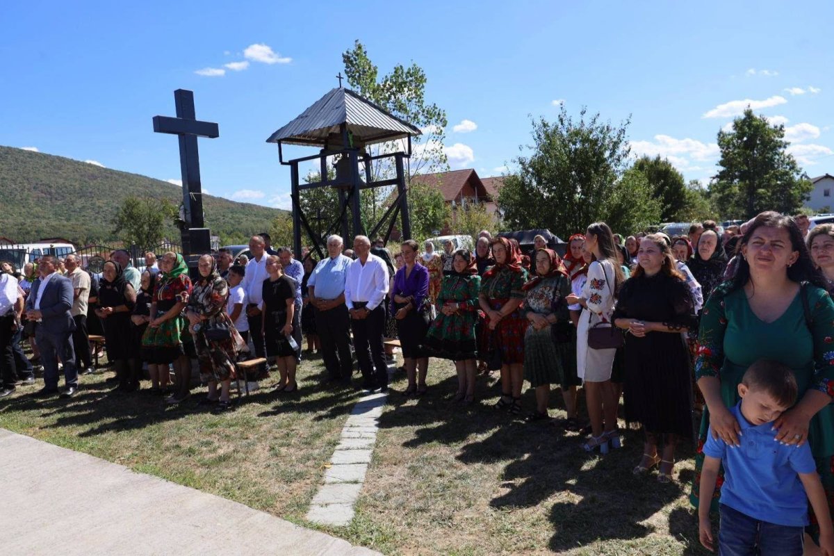 Biserica din filia sătmăreană Păşunea Mare a fost târnosită 371914