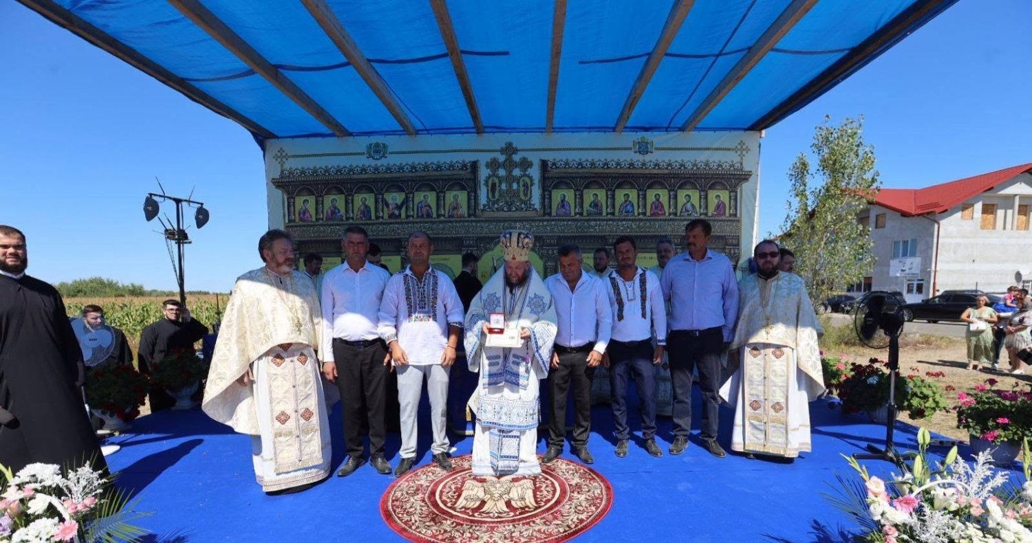 Biserica din filia sătmăreană Păşunea Mare a fost târnosită 371917