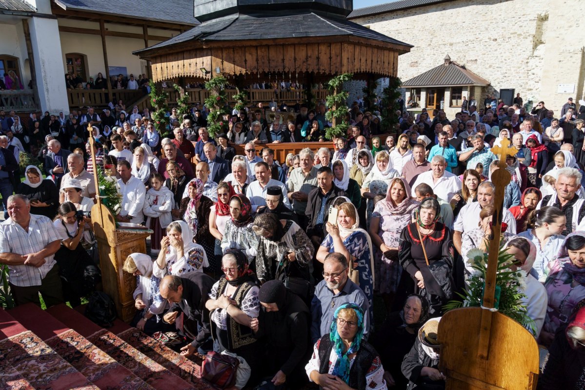 Hram la Mănăstirea Secu, de sărbătoarea Tăierii capului Sfântului Ioan Botezătorul 372174
