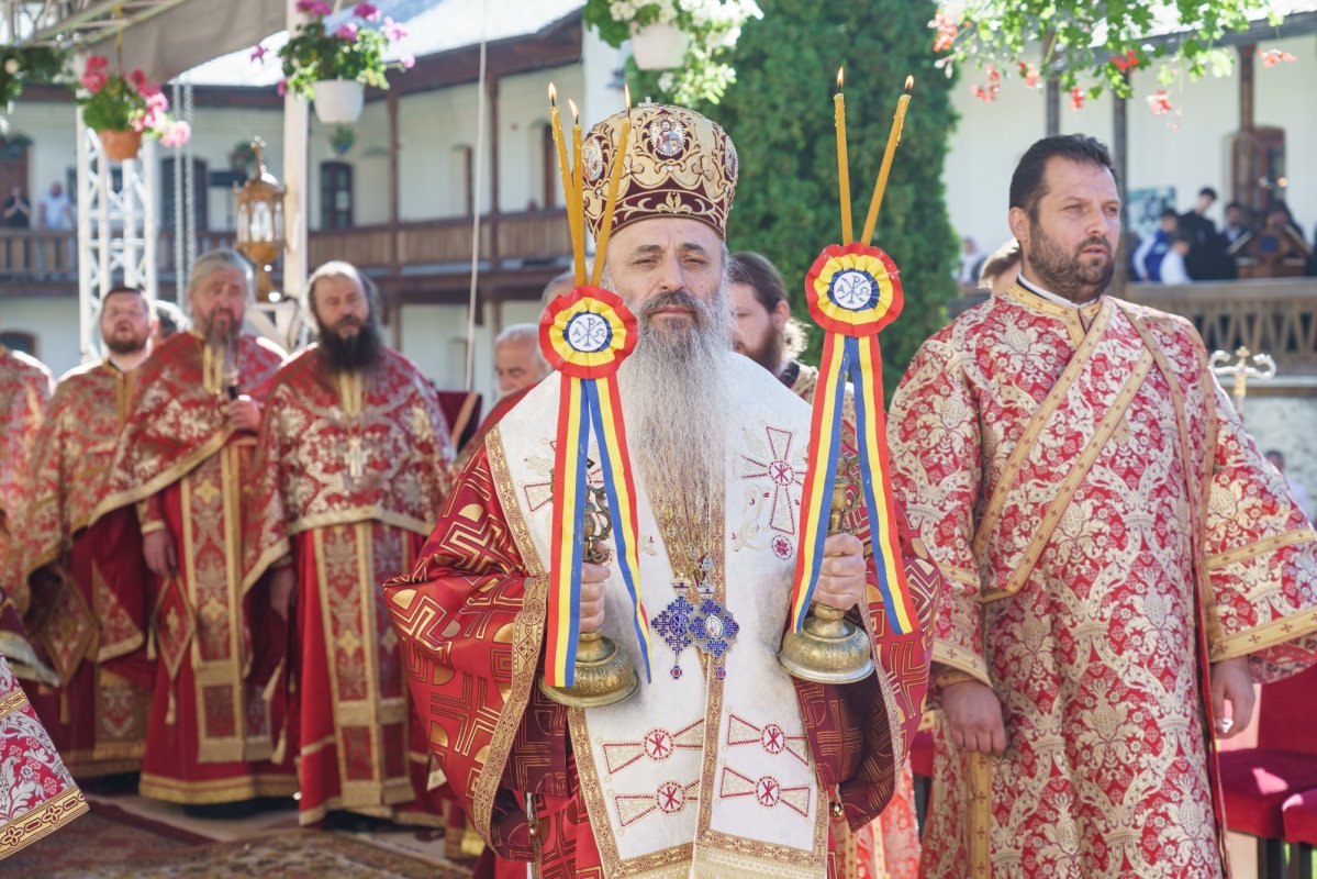 Hram la Mănăstirea Secu, de sărbătoarea Tăierii capului Sfântului Ioan Botezătorul 372175