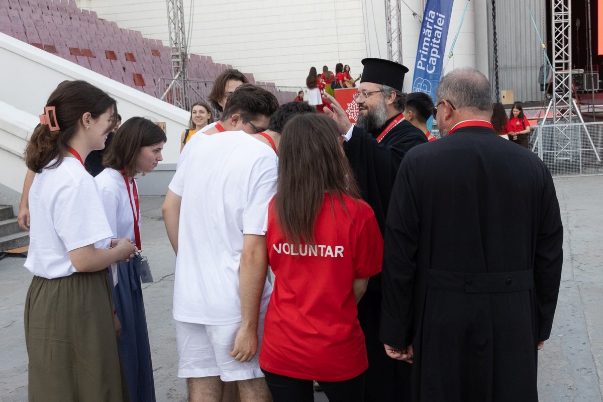 Debutul Întâlnirii Internaționale a Tinerilor Ortodocși, la Arenele Romane 372364