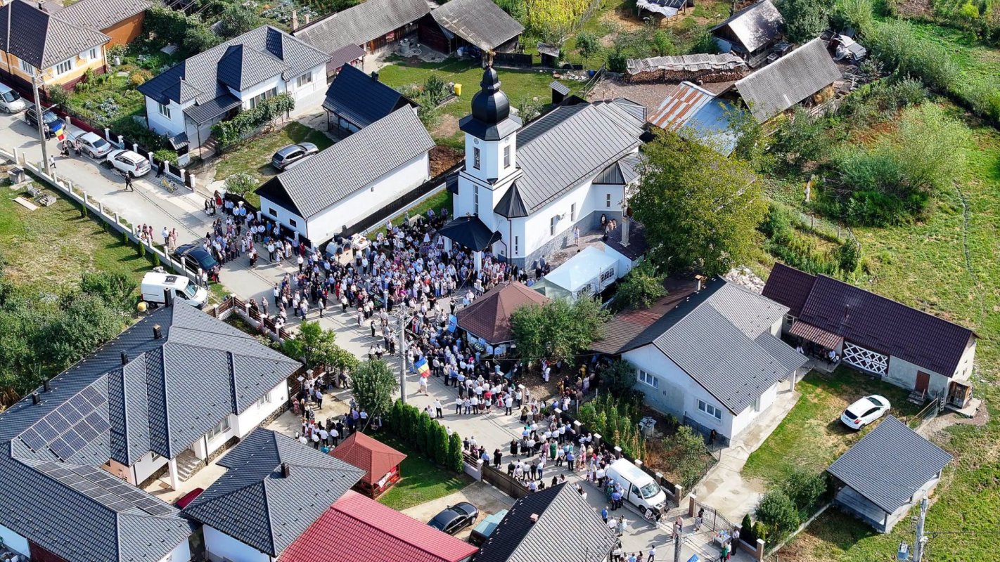Resfințirea Bisericii din Dobricel, Bistriţa‑Năsăud 372247