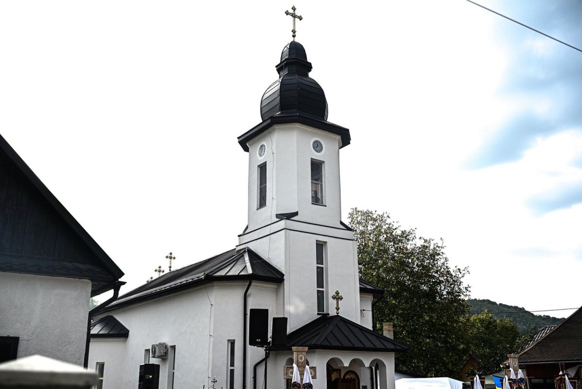 Resfințirea Bisericii din Dobricel, Bistriţa‑Năsăud 372252