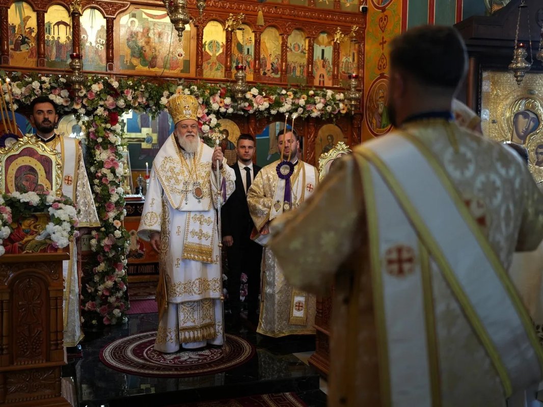 Slujire arhierească la Mănăstirea „Radu Negru” din judeţul Călărași 372255