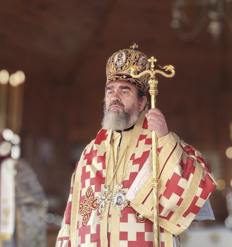Slujirile ierarhilor hunedoreni de sărbătoarea Tăierii capului Sfântului Ioan Botezătorul 372405