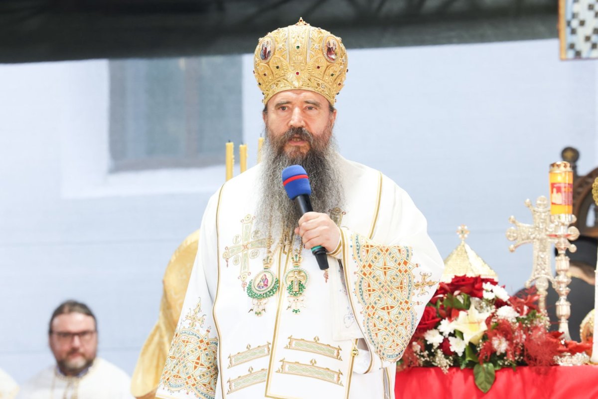 Trei decenii de la înfiinţarea Episcopiei Alexandriei şi Teleormanului 372425