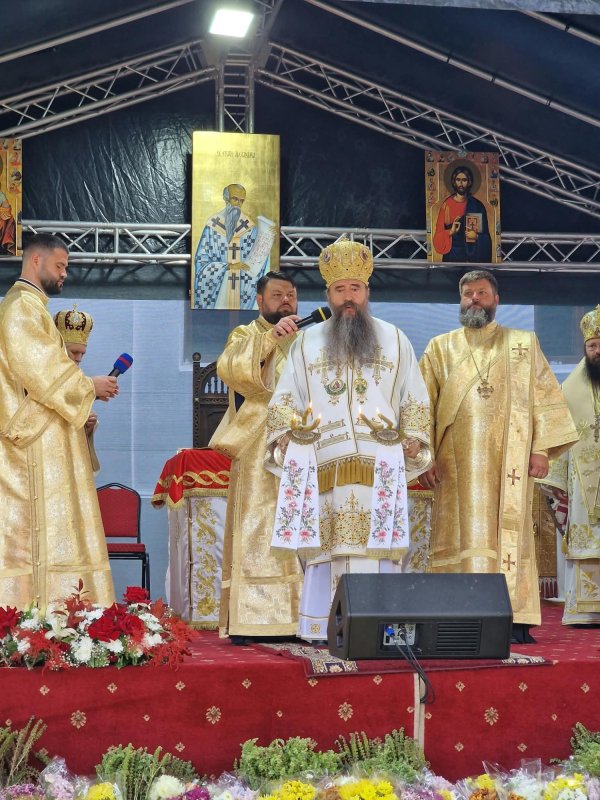 Trei decenii de la înfiinţarea Episcopiei Alexandriei şi Teleormanului 372506