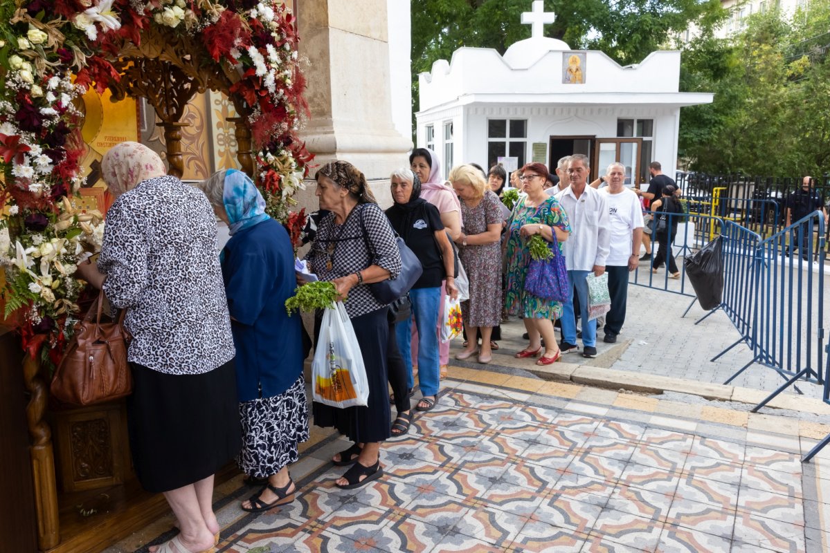 Trei decenii de la înfiinţarea Episcopiei Alexandriei şi Teleormanului 372516