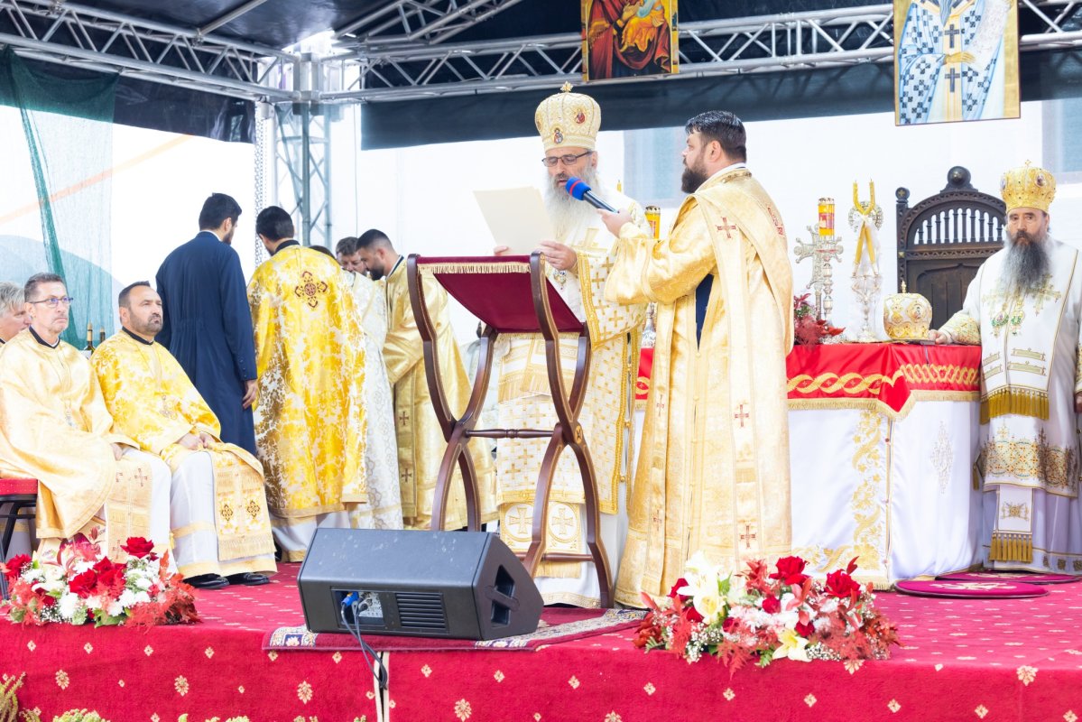 Trei decenii de la înfiinţarea Episcopiei Alexandriei şi Teleormanului 372530
