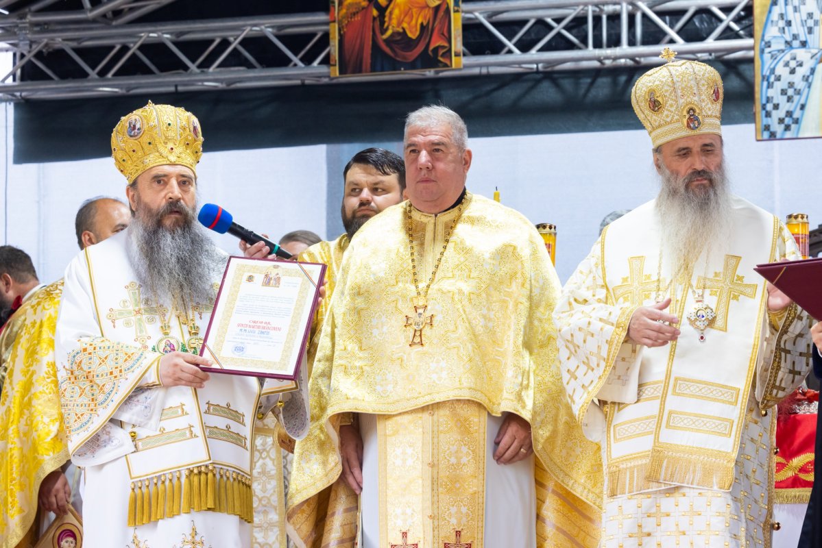 Trei decenii de la înfiinţarea Episcopiei Alexandriei şi Teleormanului 372533