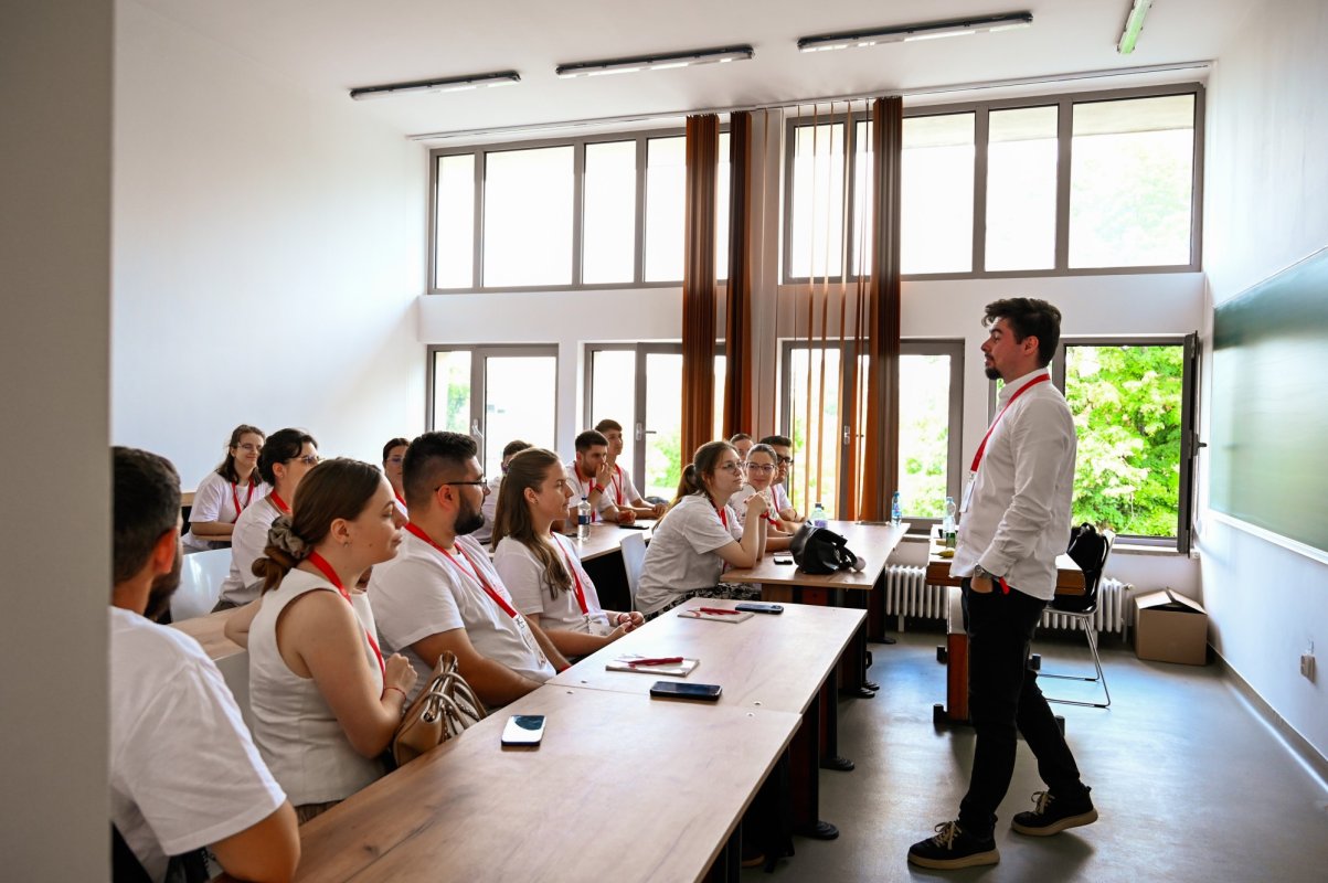 Ateliere de formare și dialog pentru participanții la ITO 372620