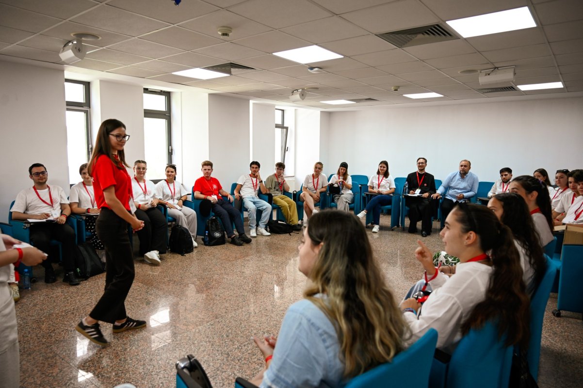 Ateliere de formare și dialog pentru participanții la ITO 372622