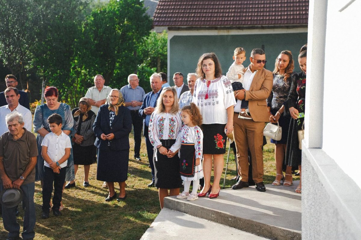 Sfințirea bisericii din Parohia Mineu, Sălaj 372576