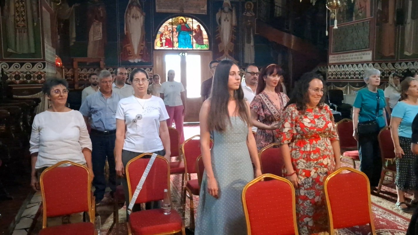 Dialogurile de toamnă la Parohia „Sfântul Pantelimon”-Foișorul de Foc 372785