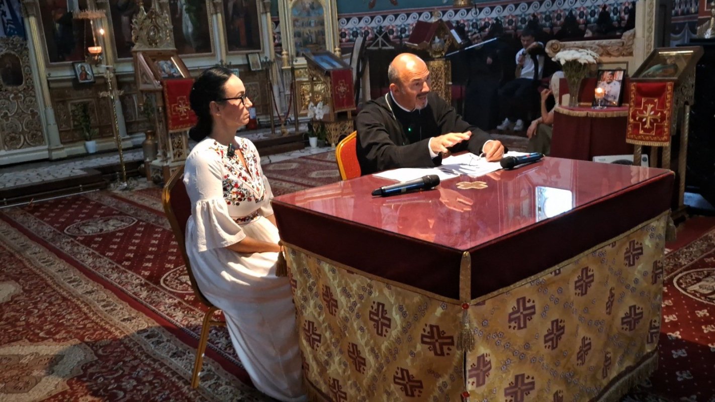 Dialogurile de toamnă la Parohia „Sfântul Pantelimon”-Foișorul de Foc 372793