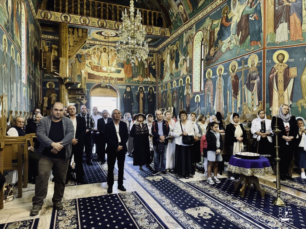 Hramul Paraclisului Mănăstirii „Duminica Tuturor Sfinților” din Gura Izvorului 372897
