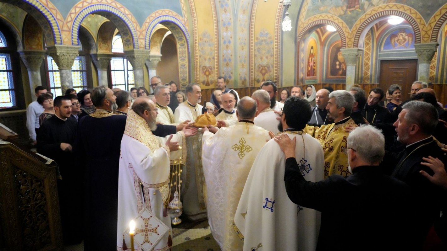 Revedere la 30 de ani de la terminarea Facultății de Teologie Ortodoxă din Sibiu 372892