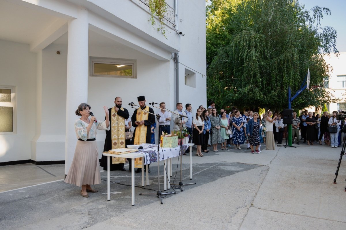 Deschidere de an școlar la Liceul Pedagogic Ortodox „Anastasia Popescu” din București 373127