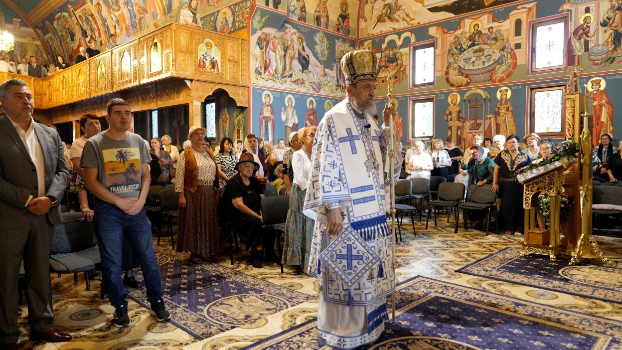 Liturghie arhierească în Biserica „Sfântul Mucenic Pantelimon” din Sibiu 373092