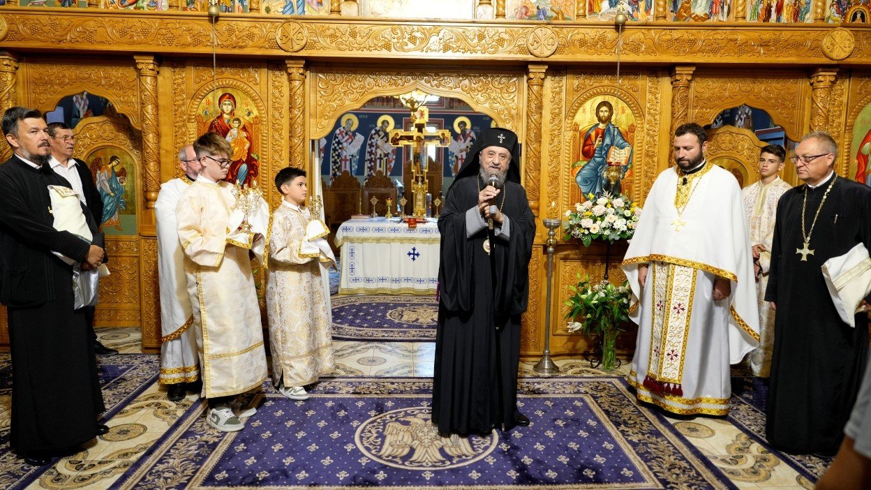 Liturghie arhierească în Biserica „Sfântul Mucenic Pantelimon” din Sibiu 373098