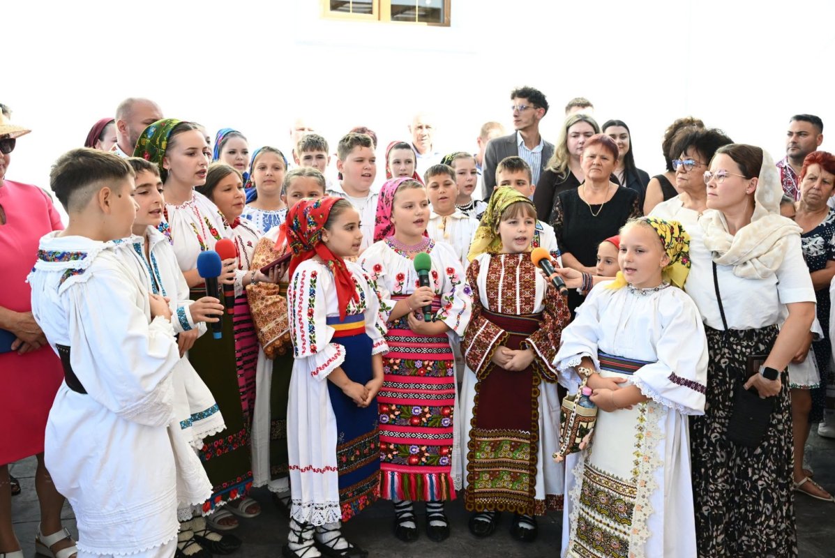 Resfințirea bisericii din Ciceu‑Mihăiești 373087