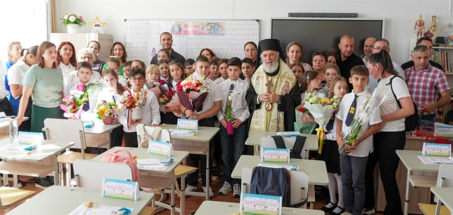 Binecuvântare pentru un nou an școlar la Seminarul Teologic din Galați 373290