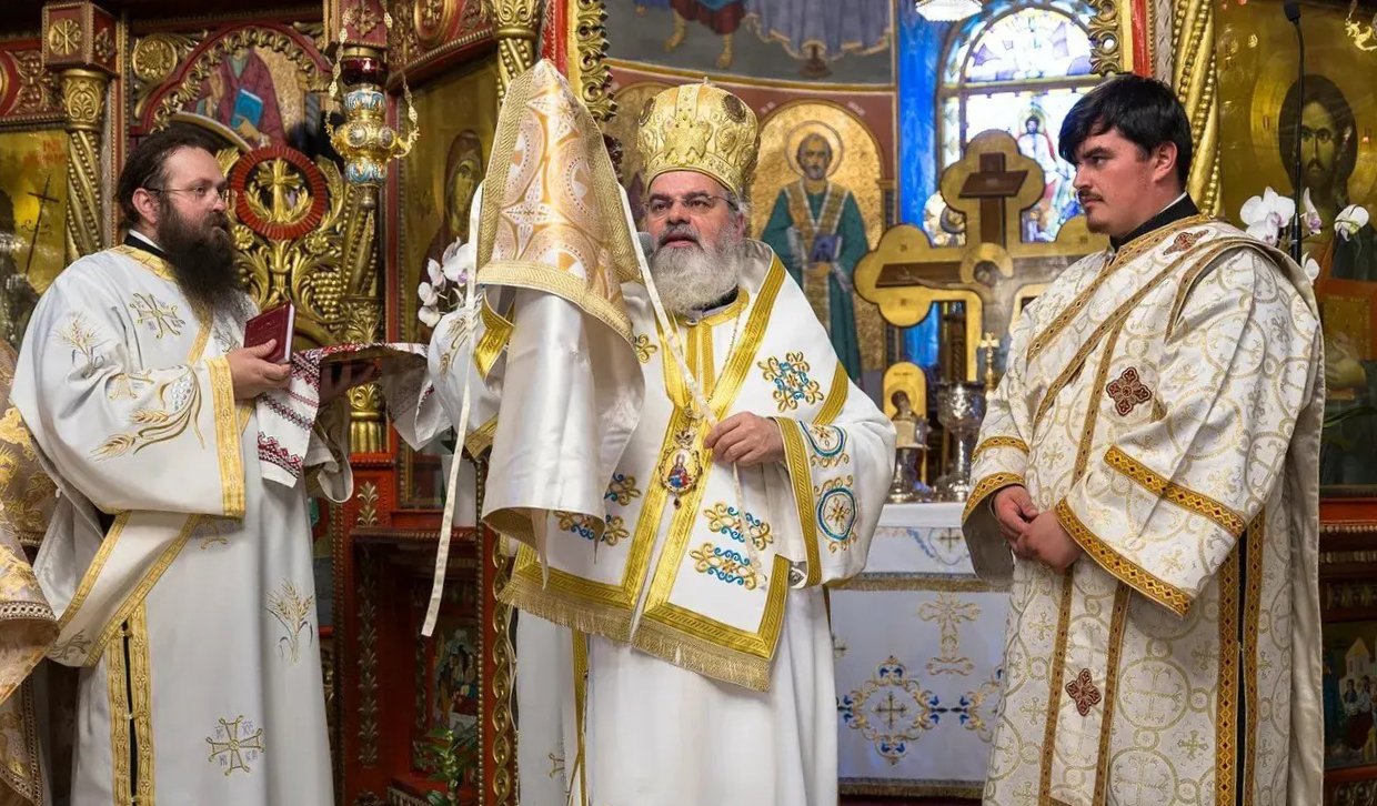 Botez și hirotonie la Catedrala Episcopală din Huși 373357