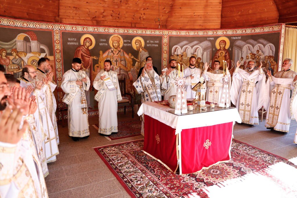 Liturghie arhierească la hramul Mănăstirii Maglavit 373376