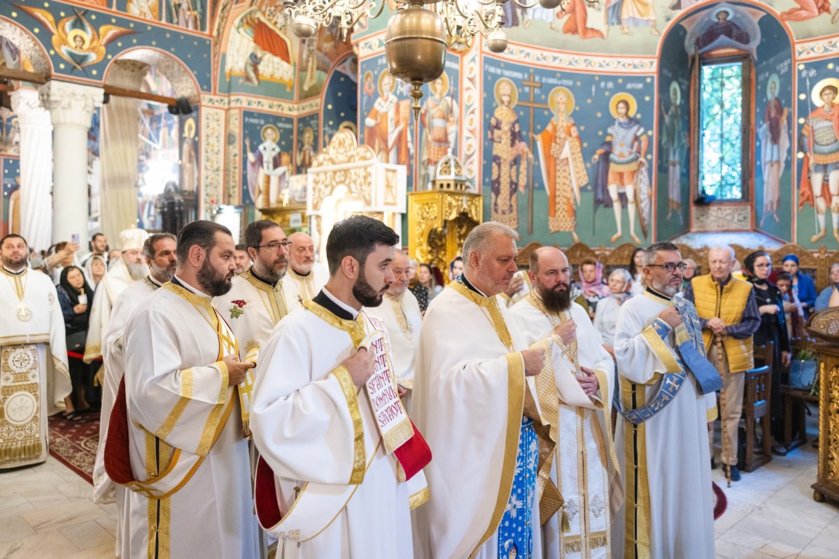 Moaştele Sfintei Ana cinstite la Biserica „Sfântul Gheorghe”‑Nou 373391
