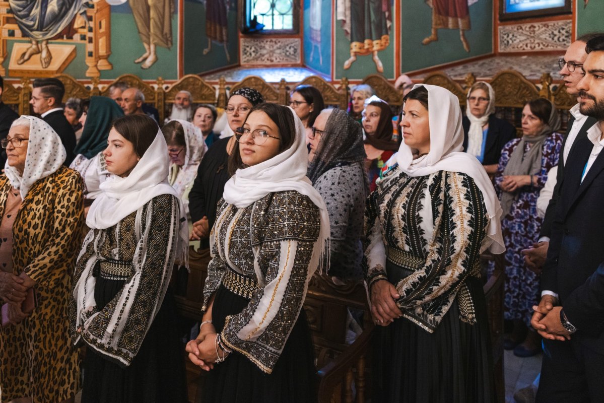 Moaştele Sfintei Ana cinstite la Biserica „Sfântul Gheorghe”‑Nou 373396