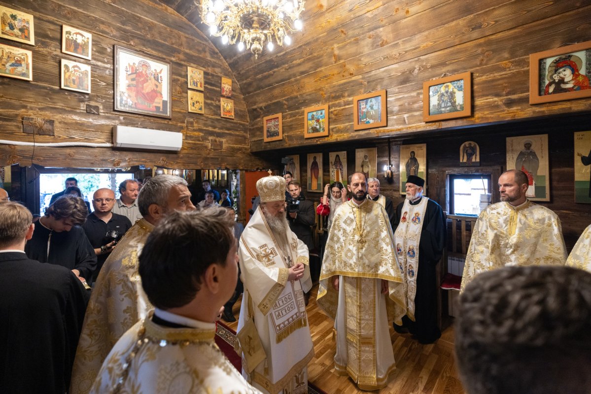 Paraclisul unui centru de îngrijire ilfovean a primit veșmântul harului 373868