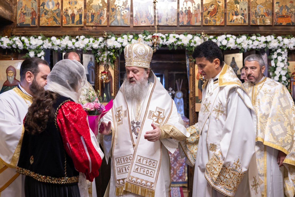 Paraclisul unui centru de îngrijire ilfovean a primit veșmântul harului 373872