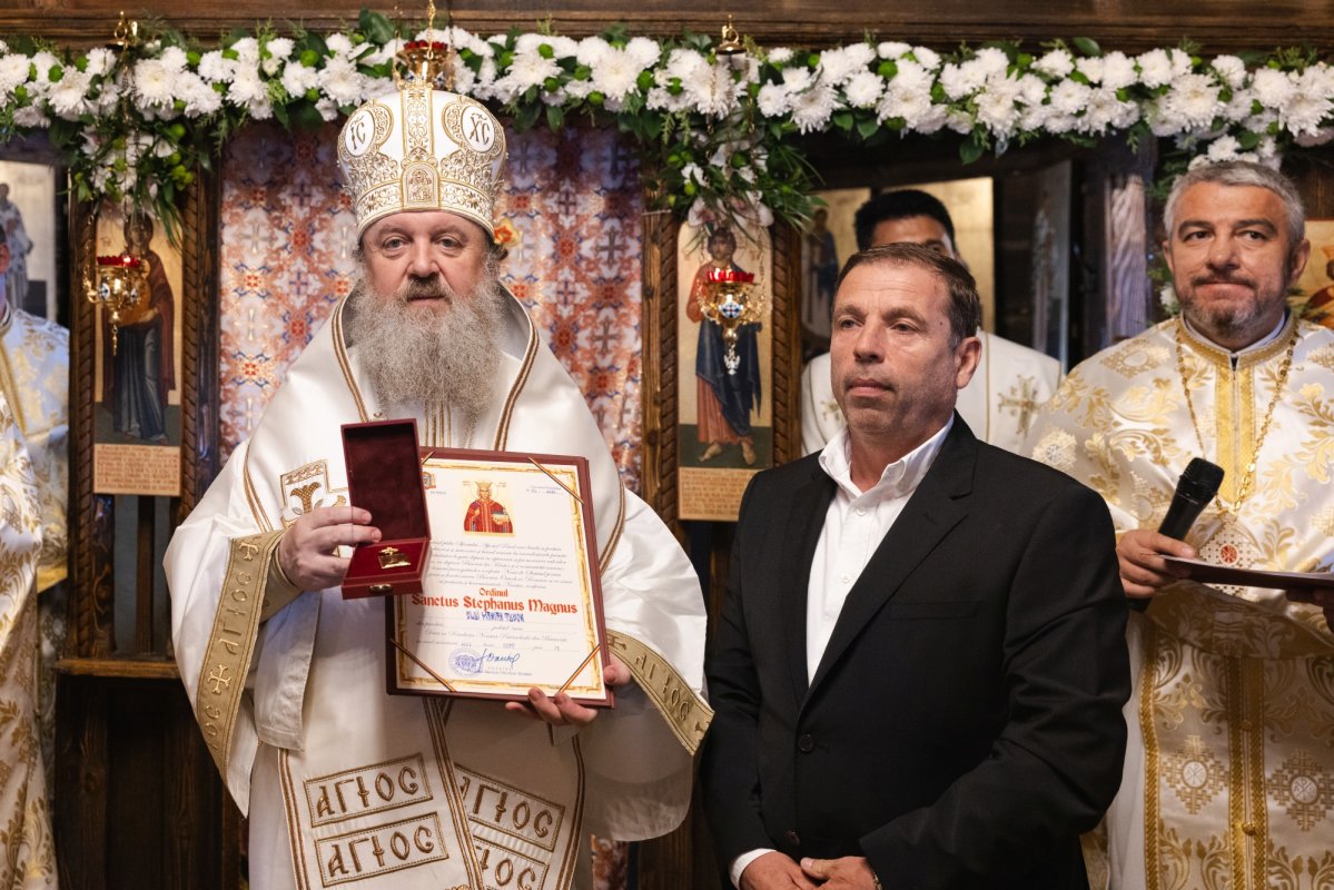 Paraclisul unui centru de îngrijire ilfovean a primit veșmântul harului 373877