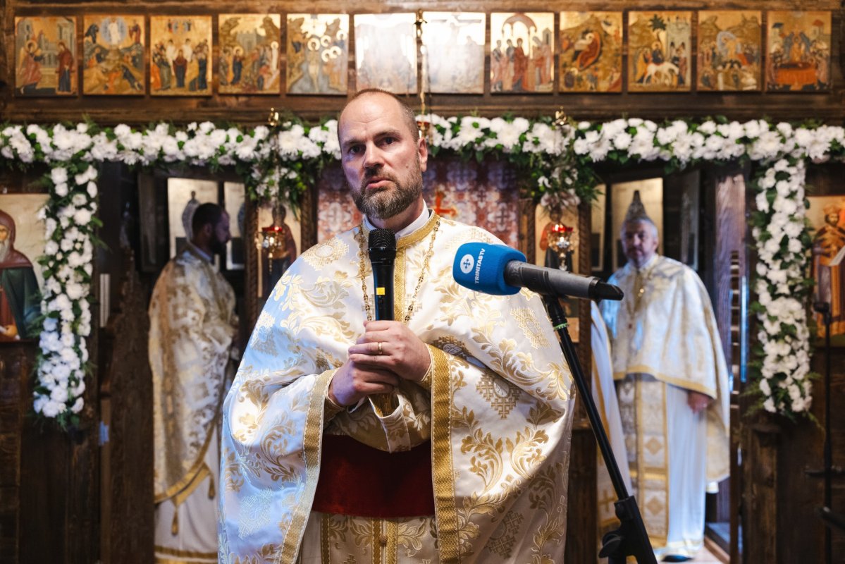 Sfințirea Paraclisului „Sfinții Împărați Constantin și Elena” din cadrul Centrului de îngrijire și asistență din Vidra 373881