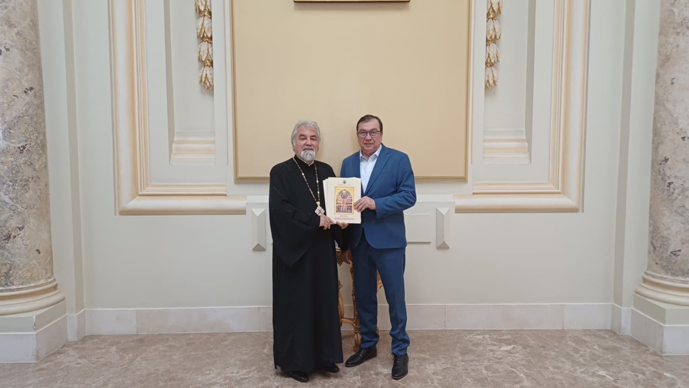 Acord de colaborare între Arhiepiscopia Bucureștilor și UMFCD 374064