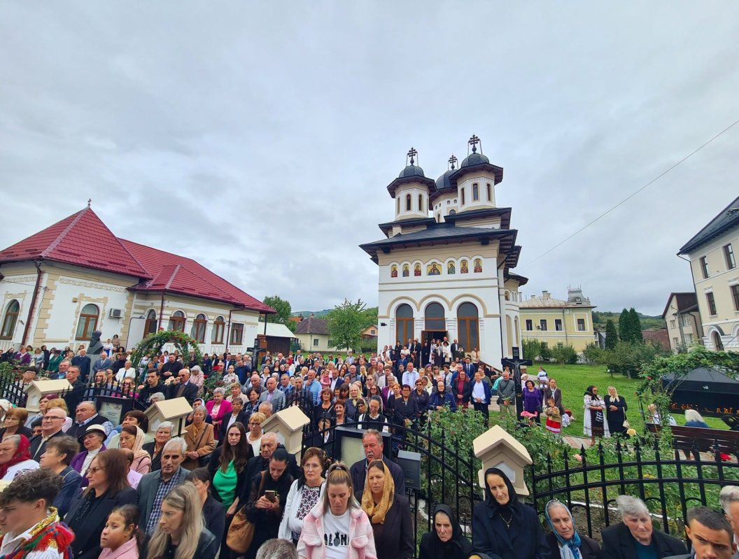 Binecuvântare la Biserica „Sfinții Împărați Constantin și Elena” din Năsăud 374047