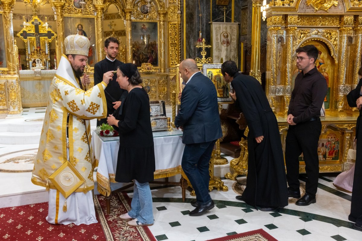 Revedere după 25 de ani a absolvenților teologi bucureșteni 374107