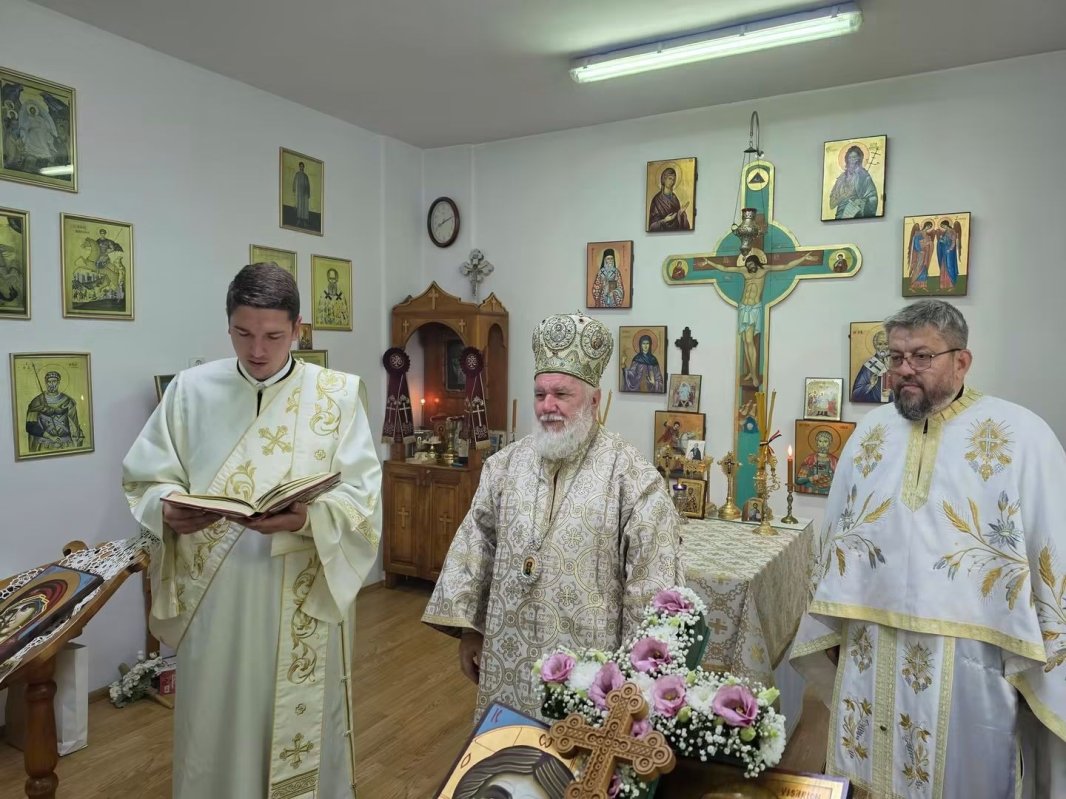 Binecuvântare arhierească pentru elevi seminariști și preșcolari din Tulcea 374264